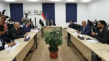 دعم مباشر لشباب الصعيد.. وزير الاتصالات يستمع لتجارب خريجي المبادرات التدريبية في قنا 1